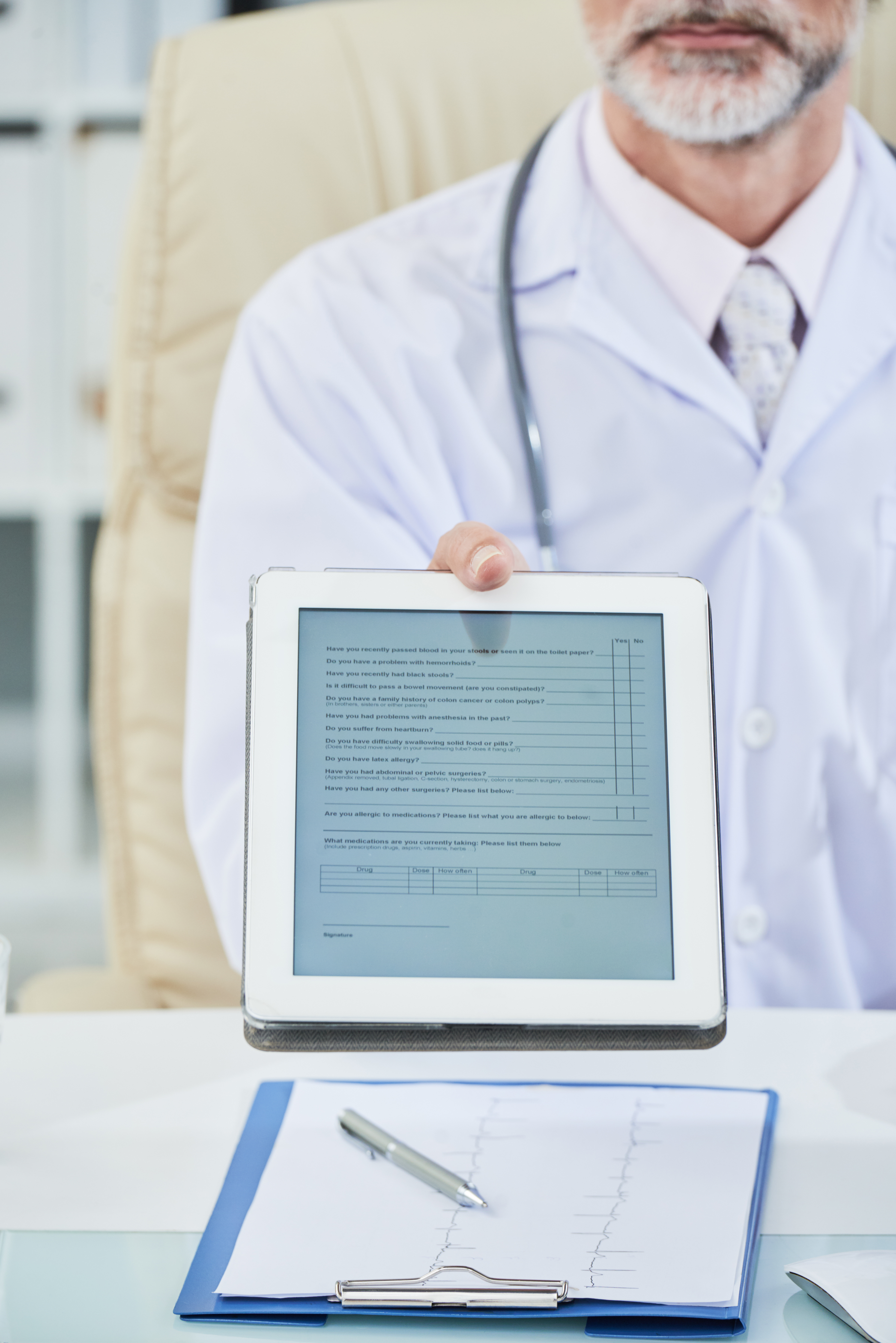 App IntelligentID - Aplicación móvil multiplataforma para profesionales médicos en visitas domiciliarias